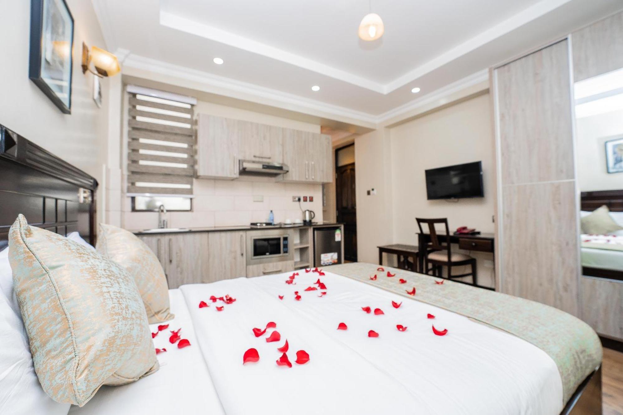Hemak Suites Hotel Nairobi Dış mekan fotoğraf
