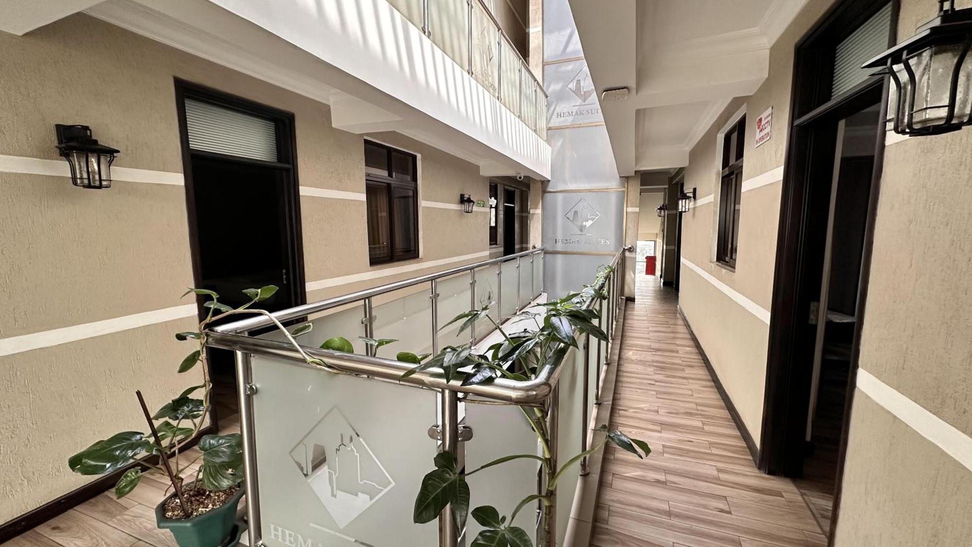 Hemak Suites Hotel Nairobi Dış mekan fotoğraf